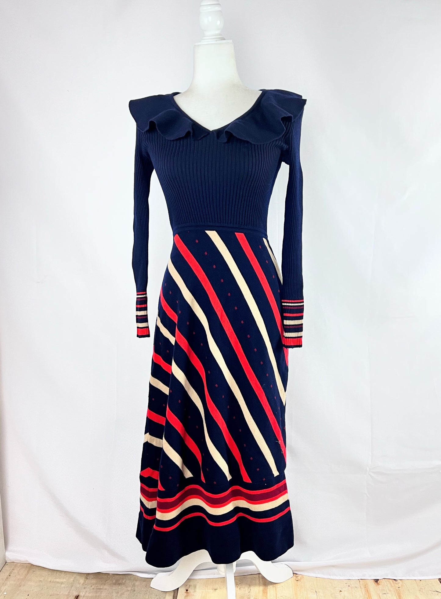 Ladies Vintage Sweater Knit Dress